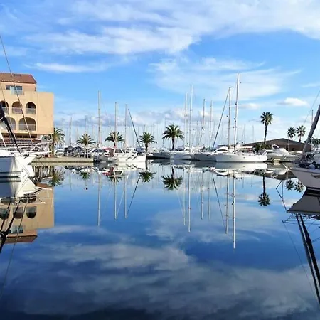 Climatise Avec Wifi Au Calme Sur Le Port. شقة Hyères