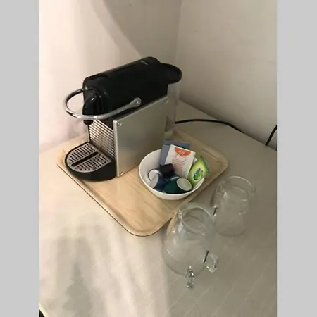 Daire Climatise Avec Wifi Au Calme Sur Le Port. Hyères